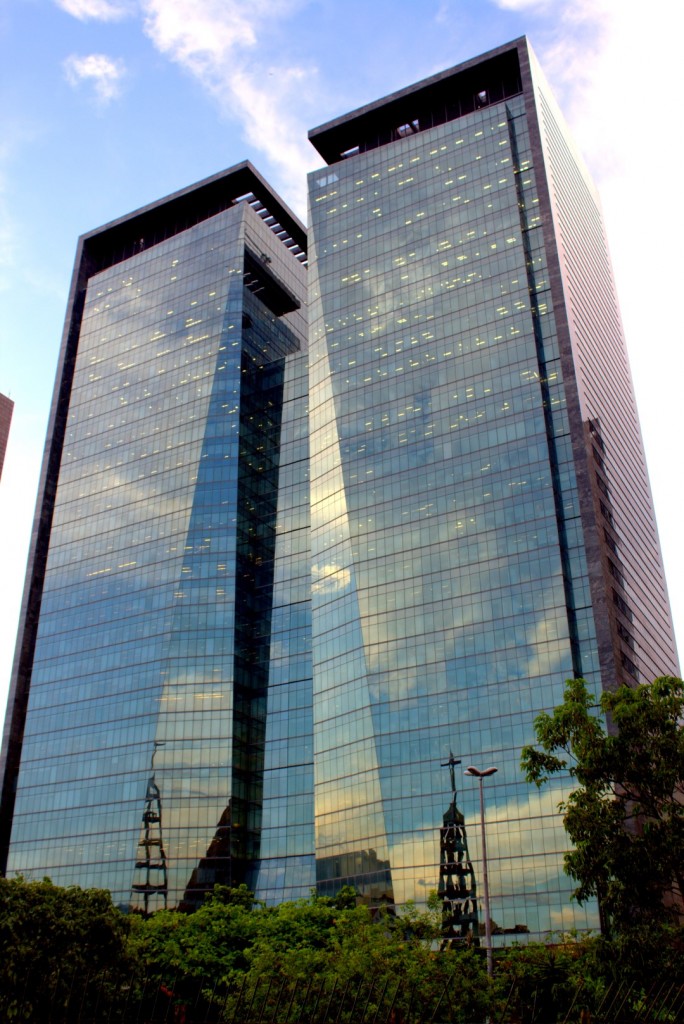 VENTURA CORPORATE TOWERS Avenida República do Chile, n 330