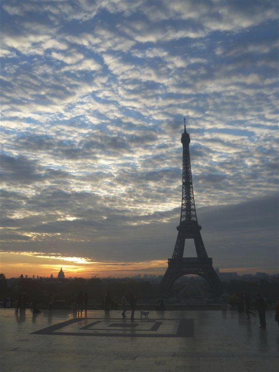 Eiffelova věž Paříž