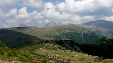 Stoanerne Mandln- pohled na okolní hory