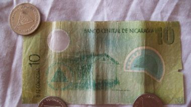 peníze v Nikaragui jsou opravdu krásně barevné