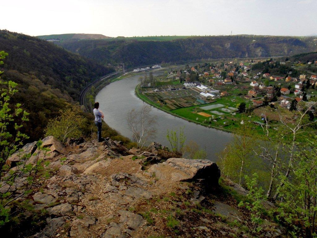 výhled od hradiště Řivnáč