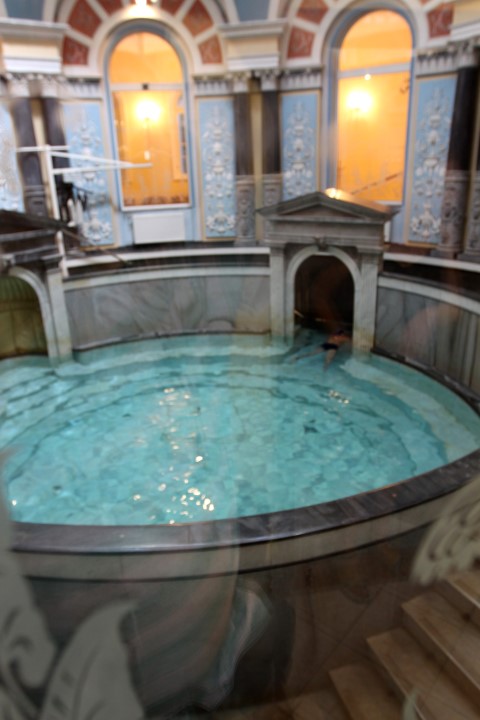 krásný kruhový termální bazén "Wojciech" Přírodně léčebný ústav 