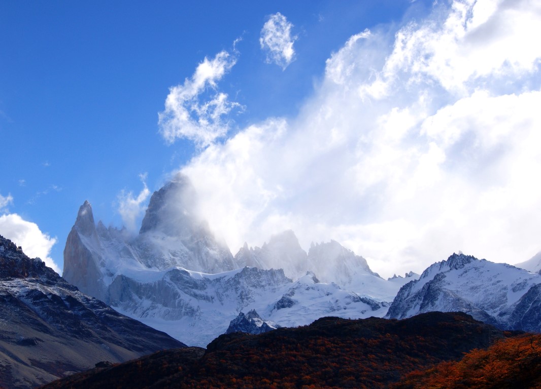 Argentina - Cerro Fitz Roy, (Cerro Chaltén - kouřící hora) Fitz Roy