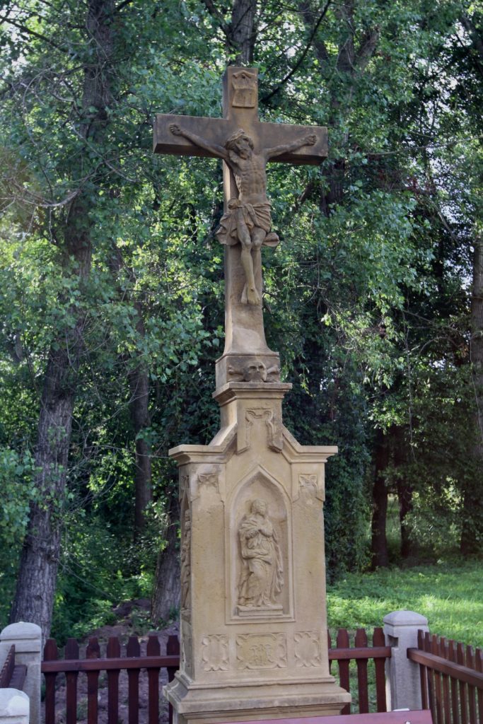 kamenný kříž Hynčice