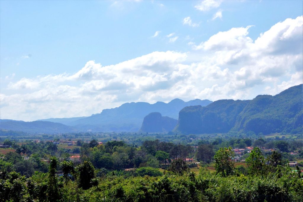 prochazka k hotelu La Ermita, Vinales