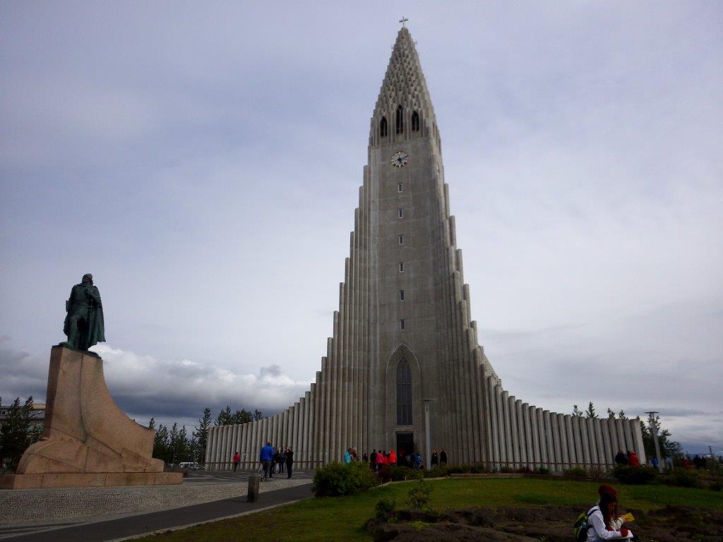 kostel Hallgrímskirkja