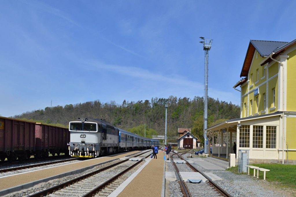Kácov nádraží
