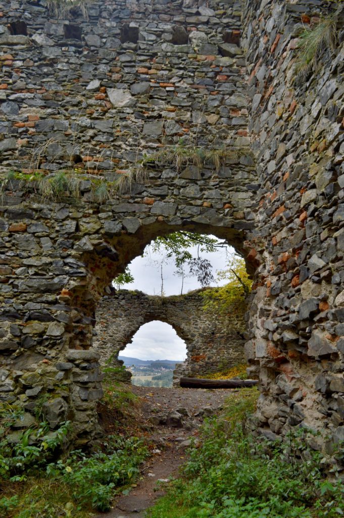 Hrad Zbořený Kostelec